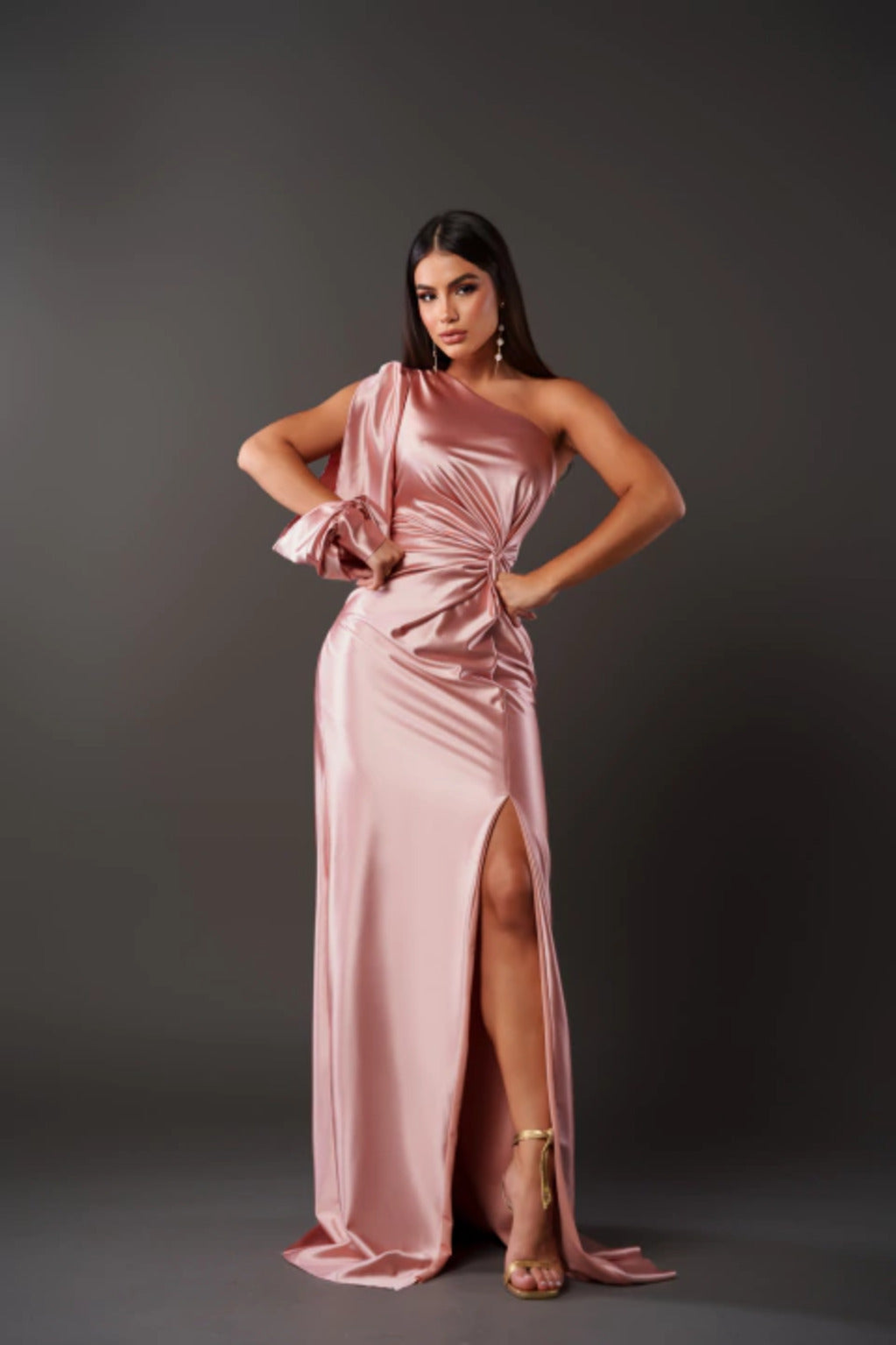 Hilda™ - Elegant Dress with Finesse